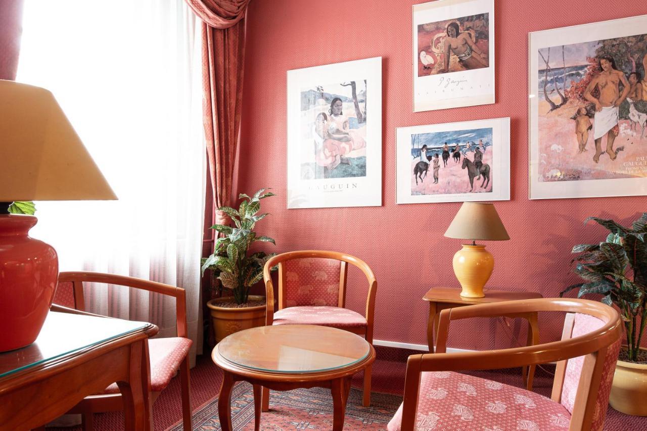 Hotel De La Paix Лил Екстериор снимка